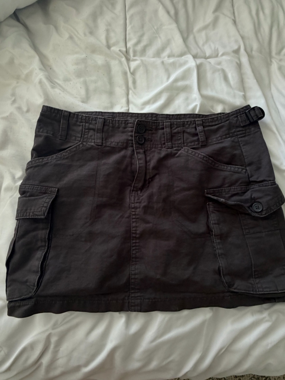 Brandi Melville cargo skirt